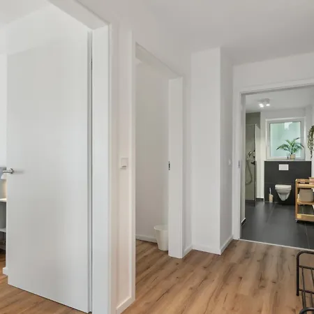 Deluxe Apartment In Bielefeld City Mit Parkplatz Und Balkon Buitenkant foto